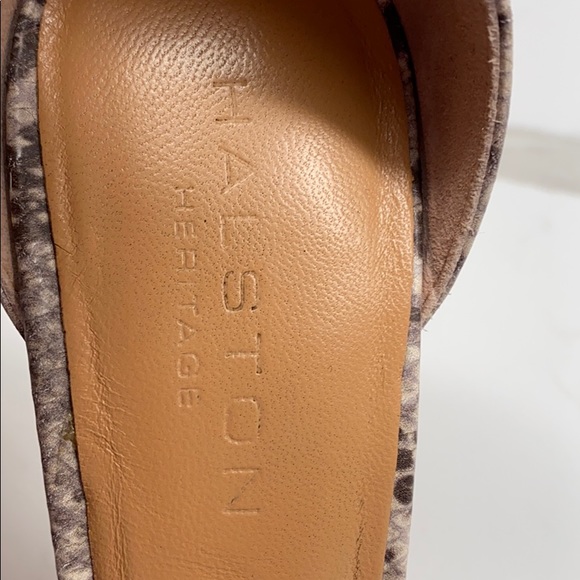 Halston leather heel with snakeskin pattern - Picture 5 of 7